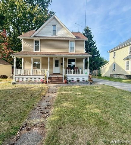 6073 2nd Street, Newfane, NY 14108