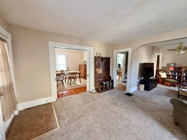 6073 2nd Street, Newfane, NY 14108