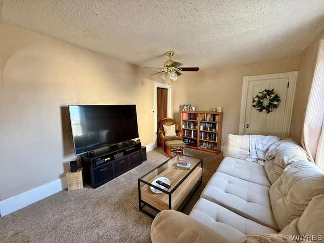 6073 2nd Street, Newfane, NY 14108