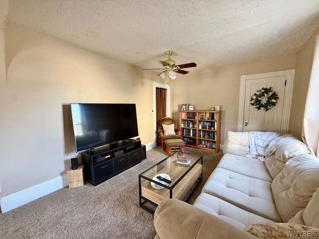 6073 2nd Street, Newfane, NY 14108