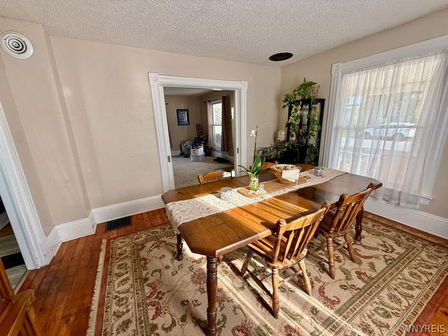 6073 2nd Street, Newfane, NY 14108