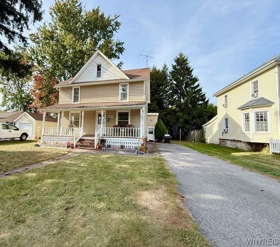 6073 2nd Street, Newfane, NY 14108