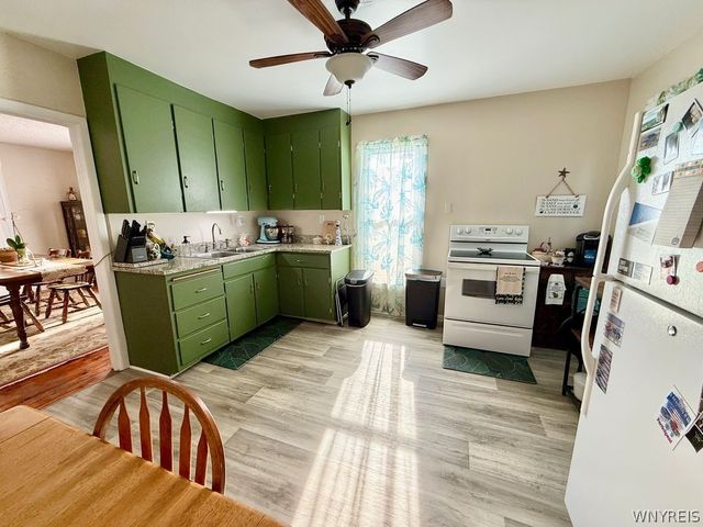 6073 2nd Street, Newfane, NY 14108