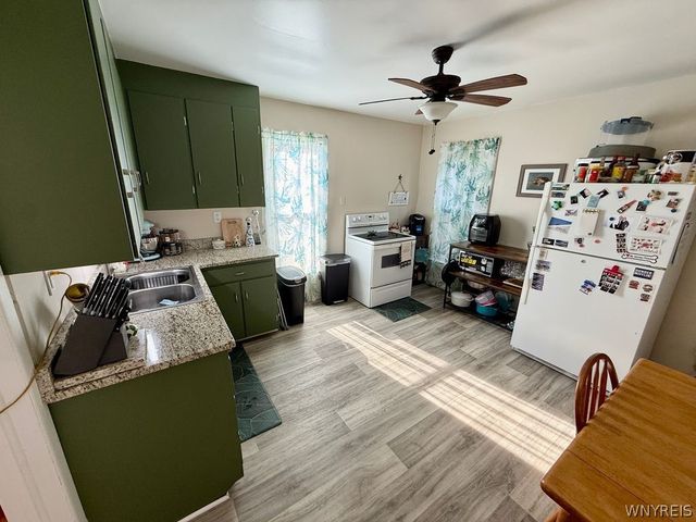 6073 2nd Street, Newfane, NY 14108