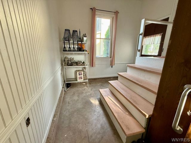 6073 2nd Street, Newfane, NY 14108