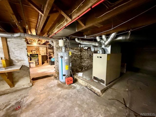 6073 2nd Street, Newfane, NY 14108