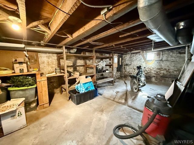 6073 2nd Street, Newfane, NY 14108