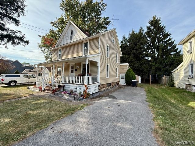 6073 2nd Street, Newfane, NY 14108