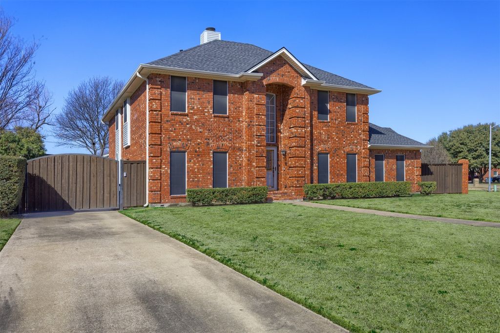 306 Foxwood Court, Wylie, TX 75098