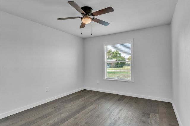 110 Twin Circle, Wortham, TX 76693