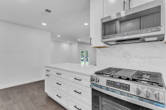 110 Twin Circle, Wortham, TX 76693