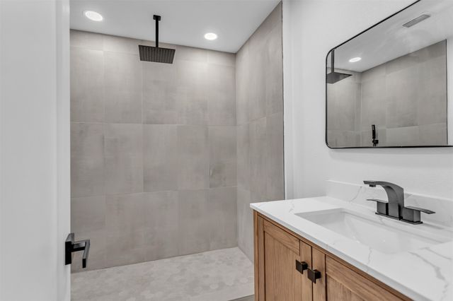110 Twin Circle, Wortham, TX 76693