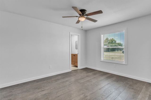 110 Twin Circle, Wortham, TX 76693
