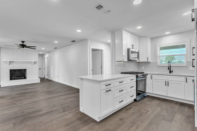 110 Twin Circle, Wortham, TX 76693