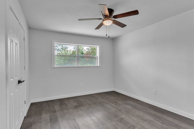 110 Twin Circle, Wortham, TX 76693