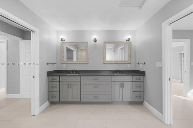 4780 NE 28th Avenue, Fort Lauderdale, FL 33308