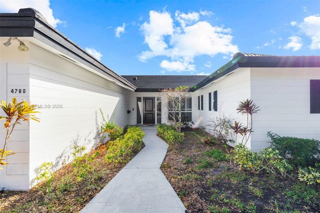 4780 NE 28th Avenue, Fort Lauderdale, FL 33308