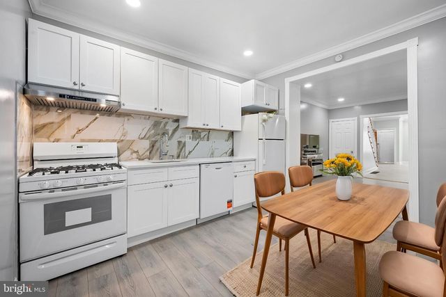 1931 MORRIS, Philadelphia, PA 19145