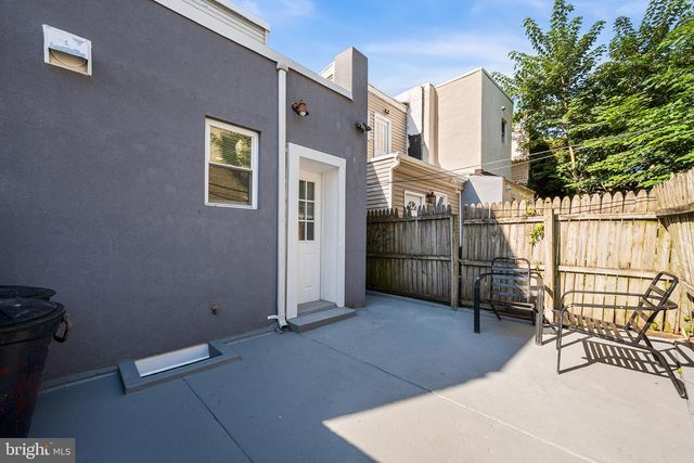 1931 MORRIS, Philadelphia, PA 19145
