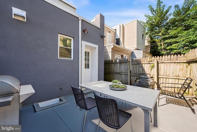 1931 MORRIS, Philadelphia, PA 19145