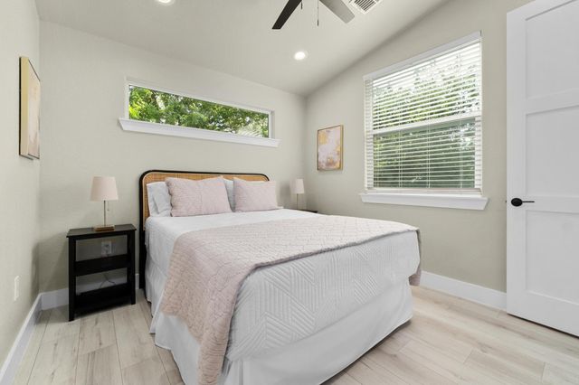 7215 Bennett Ave, Austin, TX 78752