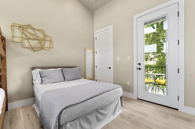 7215 Bennett Ave, Austin, TX 78752