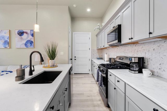 7215 Bennett Ave, Austin, TX 78752