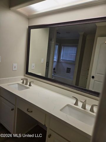 205 Casa Grande Drive, Clinton, MS 39056