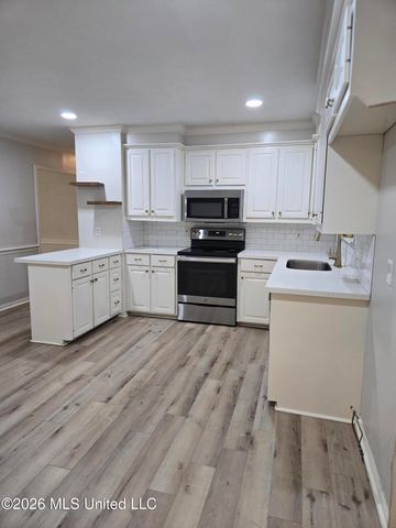 205 Casa Grande Drive, Clinton, MS 39056