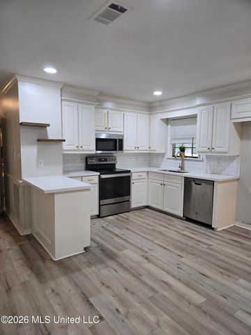 205 Casa Grande Drive, Clinton, MS 39056