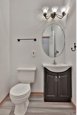 13903 Erwin Court, Eden Prairie, MN 55344