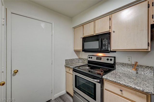 8101 West Flamingo Road 2179, Las Vegas, NV 89147