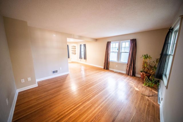 812 9th Avenue NW, Rochester, MN 55901