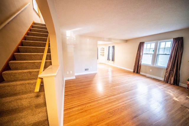 812 9th Avenue NW, Rochester, MN 55901