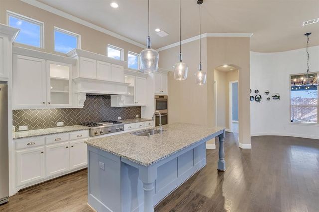 7336 Champagne Drive, Frisco, TX 75034