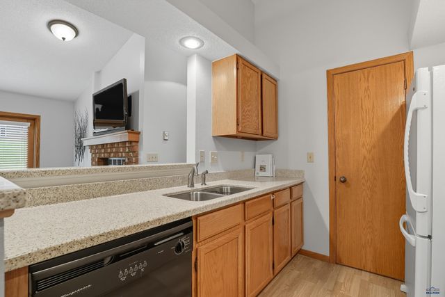 4906 GALENA DR, Rapid City, SD 57702