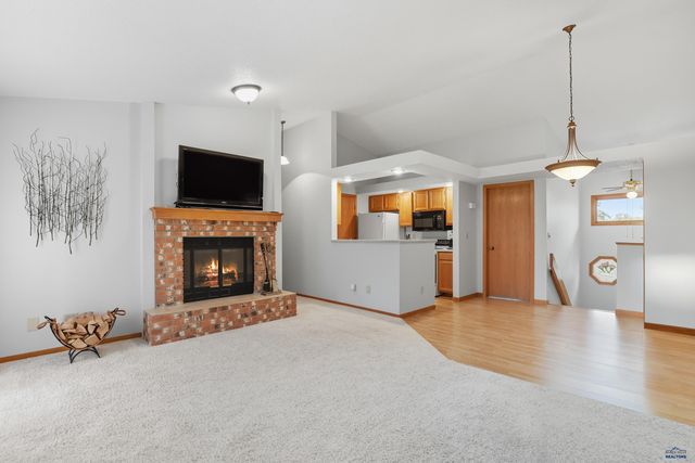 4906 GALENA DR, Rapid City, SD 57702