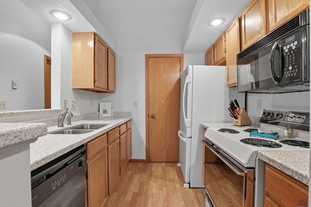 4906 GALENA DR, Rapid City, SD 57702