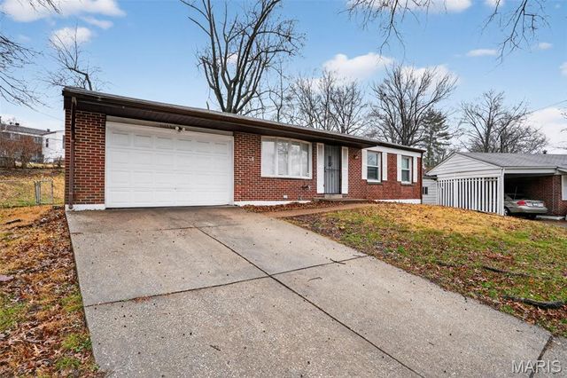 10633 Crowley Drive, St Louis, MO 63136