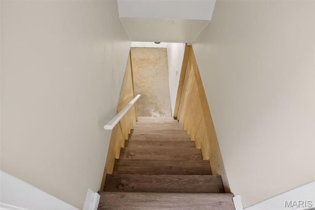 10633 Crowley Drive, St Louis, MO 63136