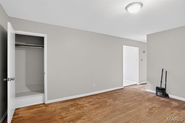 10633 Crowley Drive, St Louis, MO 63136