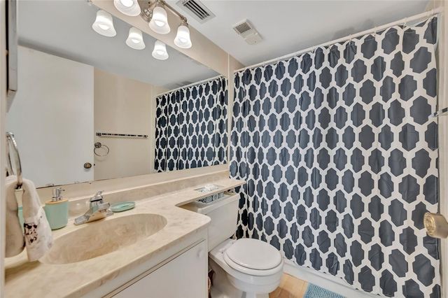 3221 BENEVA ROAD 102, Sarasota, FL 34232