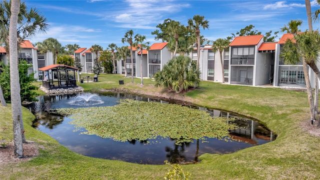 3221 BENEVA ROAD 102, Sarasota, FL 34232