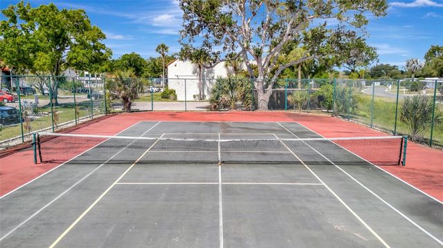 3221 BENEVA ROAD 102, Sarasota, FL 34232