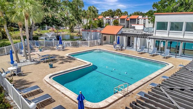 3221 BENEVA ROAD 102, Sarasota, FL 34232