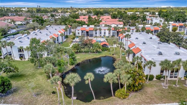 3221 BENEVA ROAD 102, Sarasota, FL 34232