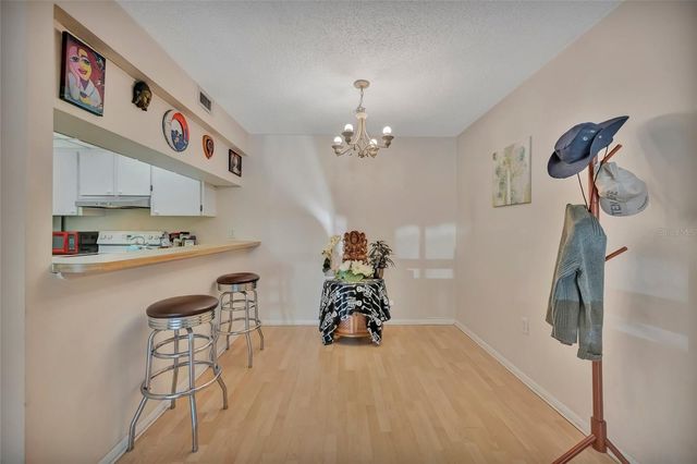 3221 BENEVA ROAD 102, Sarasota, FL 34232