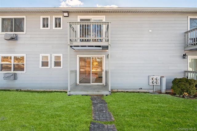 2740 South Road G11, Poughkeepsie, NY 12601