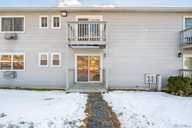 2740 South Road G11, Poughkeepsie, NY 12601