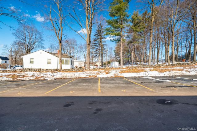 2740 South Road G11, Poughkeepsie, NY 12601